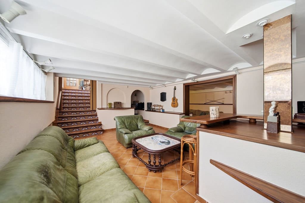 3 sovrum Villa till salu i Empuriabrava med pool garage - 1 375 000 € (Ref: 9816522)