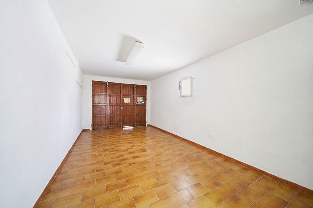 3 sovrum Villa till salu i Empuriabrava med pool garage - 1 375 000 € (Ref: 9816522)