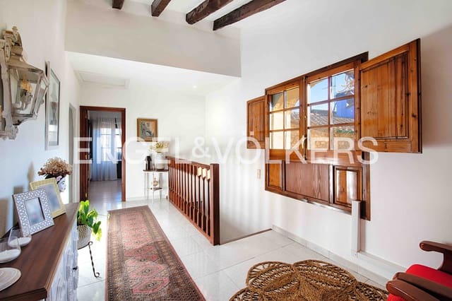 9 slaapkamer Villa te koop in Terrades met zwembad - € 940.000 (Ref: 9832002)