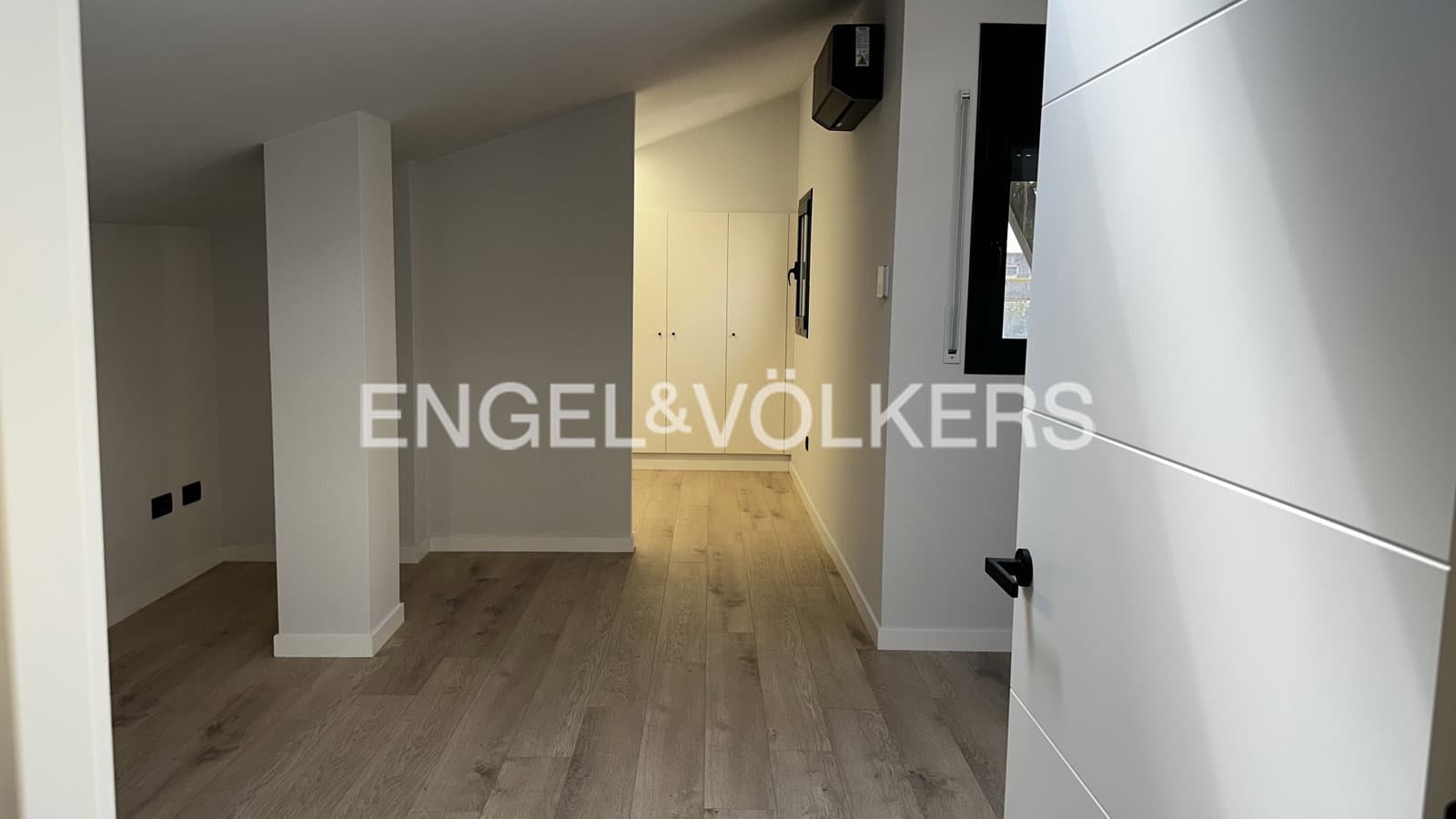 2 soveværelse Lejlighed til salg i Figueres - € 230.000 (Ref: 9832003)