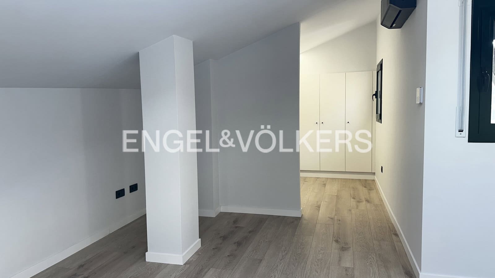 2 soveværelse Lejlighed til salg i Figueres - € 230.000 (Ref: 9832003)