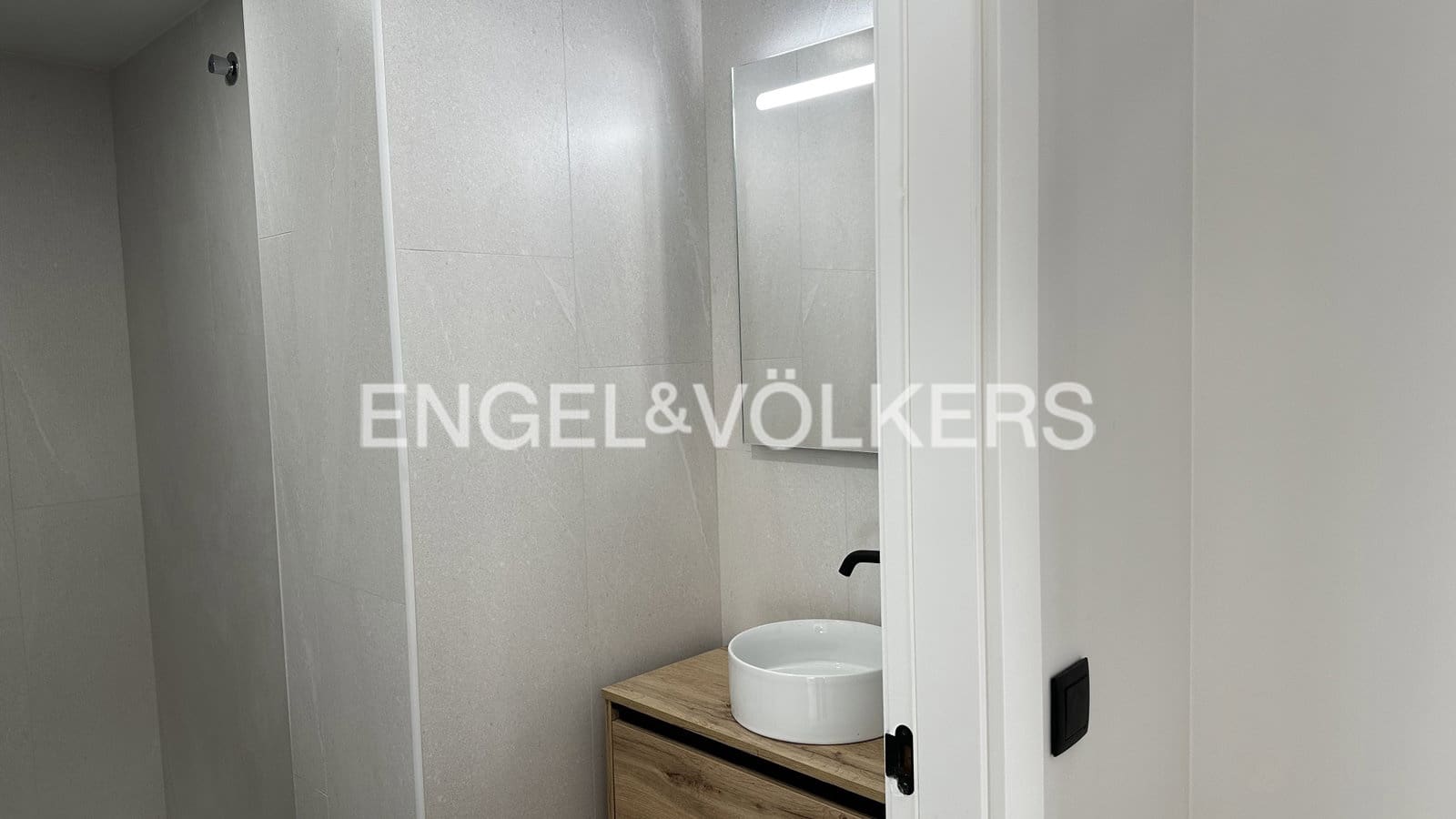 3 bedroom Apartment for sale in Figueres - € 290,000 (Ref: 9832004)