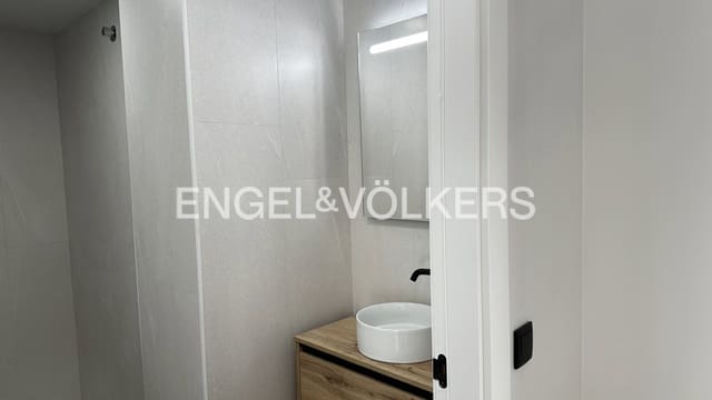 3 soveværelse Lejlighed til salg i Figueres - € 290.000 (Ref: 9832004)