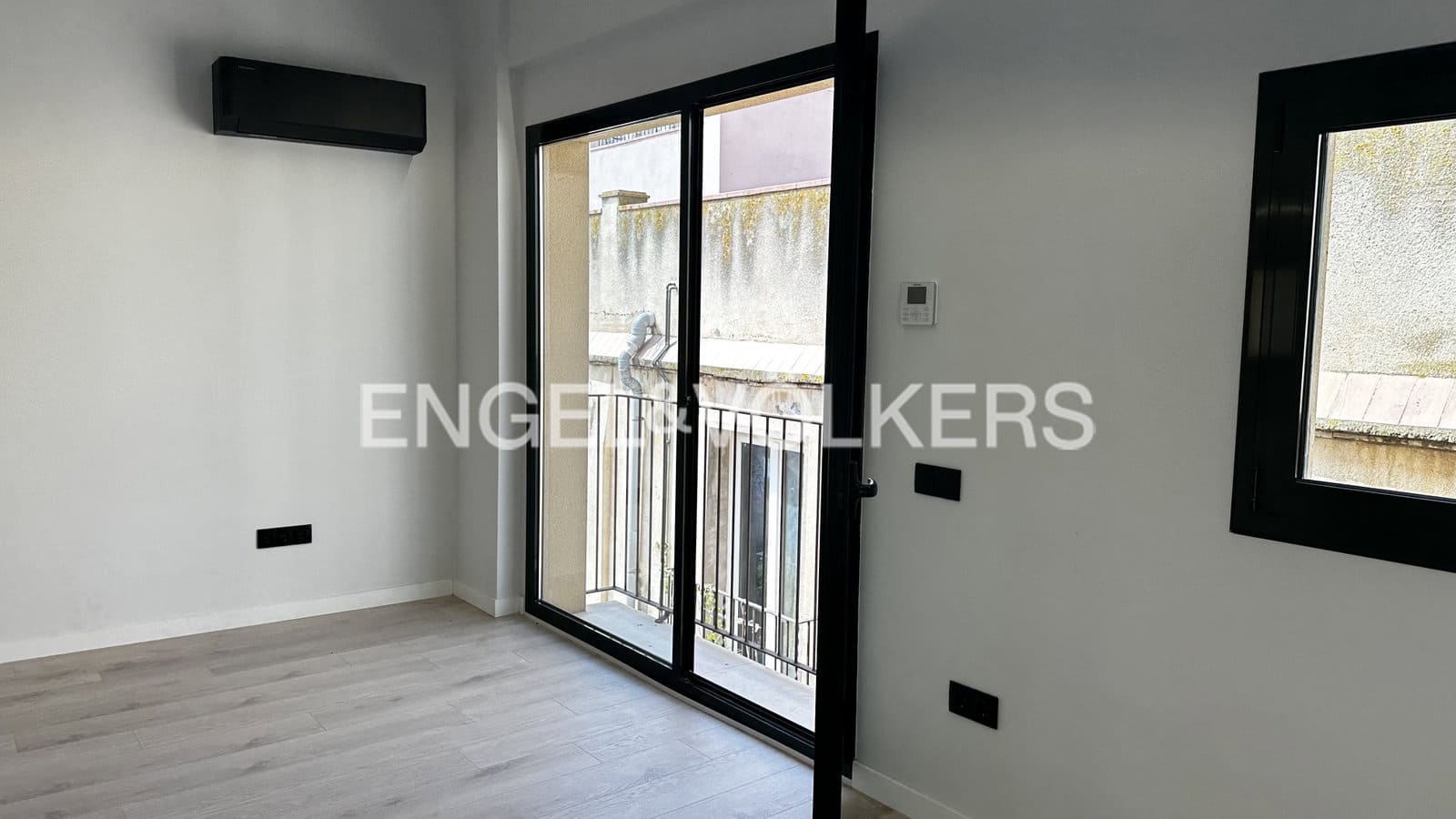 3 bedroom Apartment for sale in Figueres - € 290,000 (Ref: 9832004)