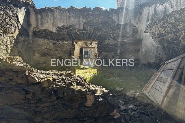 Ruine zu verkaufen in Espolla - 83.000 € (Ref: 9834571)