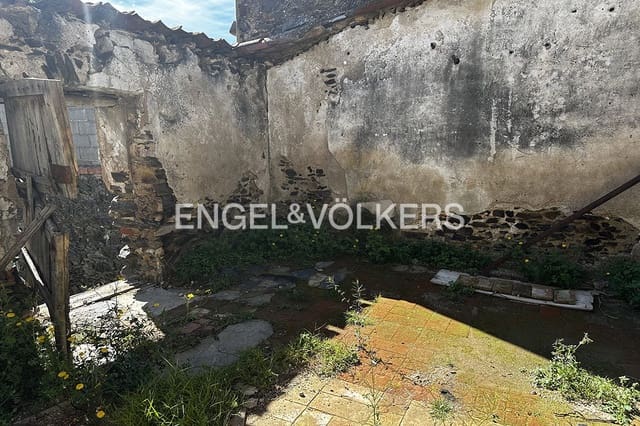 Ruine zu verkaufen in Espolla - 83.000 € (Ref: 9834571)