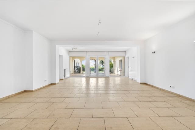 5 makuuhuone Huvila myytävänä paikassa Empuriabrava, Castelló d'Empúries mukana uima-altaan 
autotalli - 18 000 000 € (Ref: 9841741)