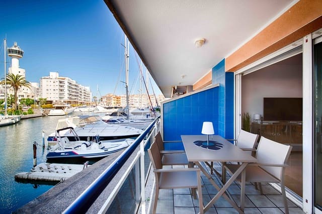 2 soveværelse Lejlighed til salg i Empuriabrava, Castelló d'Empúries med garage - € 450.000 (Ref: 9844225)