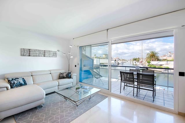 2 soveværelse Lejlighed til salg i Empuriabrava, Castelló d'Empúries med garage - € 450.000 (Ref: 9844225)
