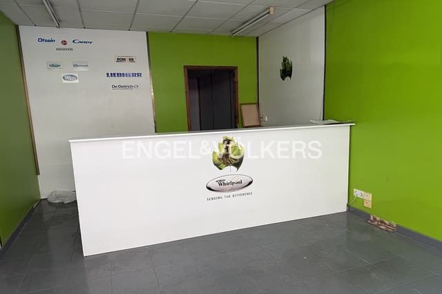 Local Comercial en Figueres en venta - 62.000 € (Ref: 9849916)