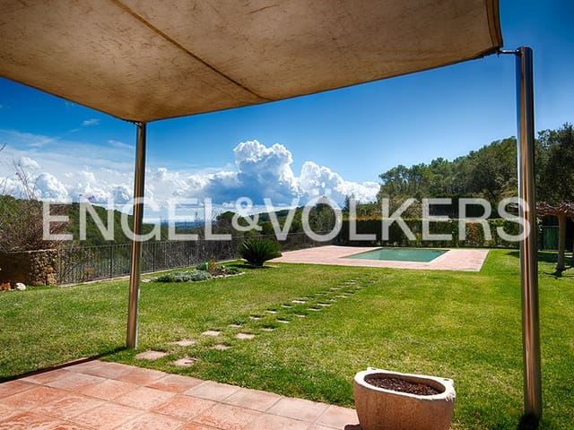 4 bedroom Finca/Country House for sale in Lladó with pool garage - € 900,000 (Ref: 9850146)
