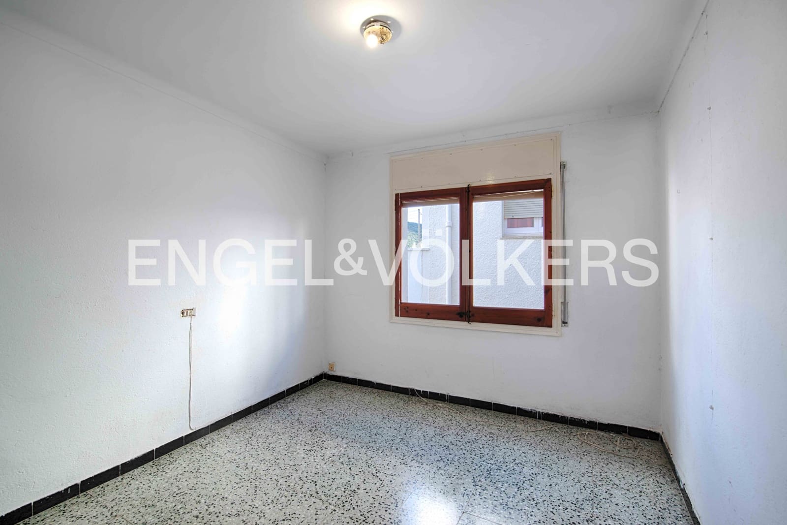 6 bedroom Terraced Villa for sale in El Port de la Selva with garage - € 650,000 (Ref: 9860835)