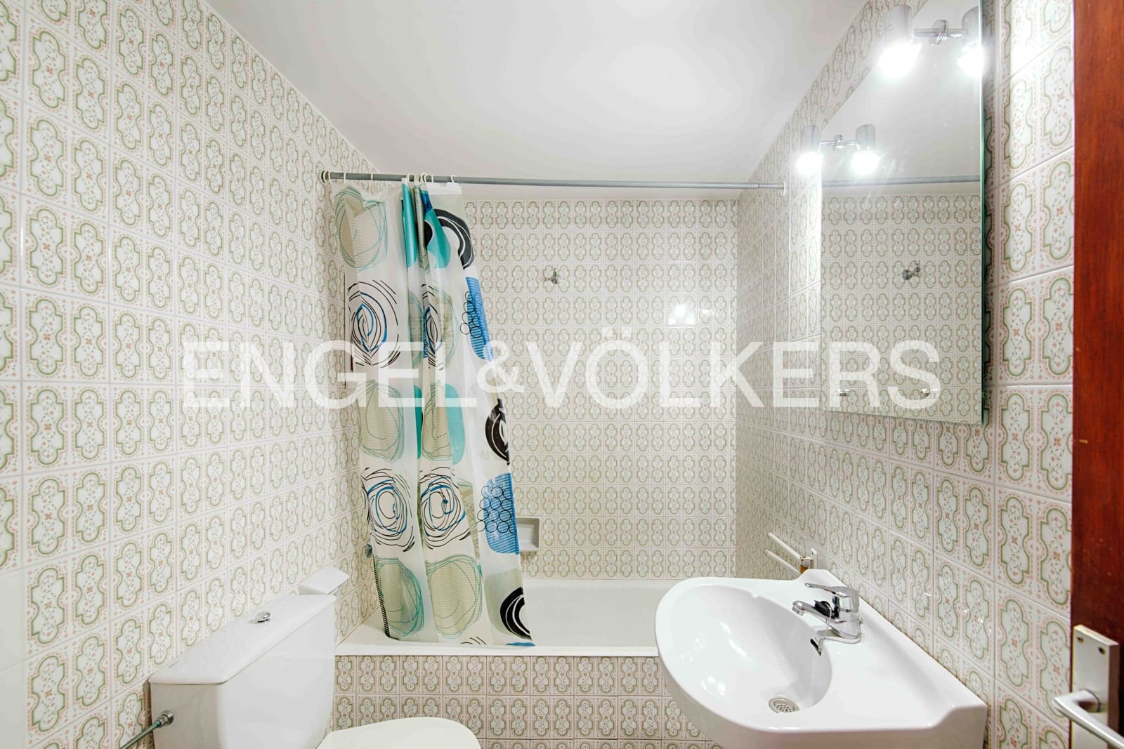 6 bedroom Terraced Villa for sale in El Port de la Selva with garage - € 650,000 (Ref: 9860835)