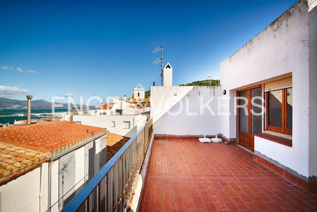 6 slaapkamer Rijtjeshuis te koop in El Port de la Selva met garage - € 650.000 (Ref: 9860835)