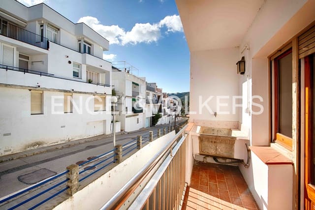 6 slaapkamer Rijtjeshuis te koop in El Port de la Selva met garage - € 650.000 (Ref: 9860835)