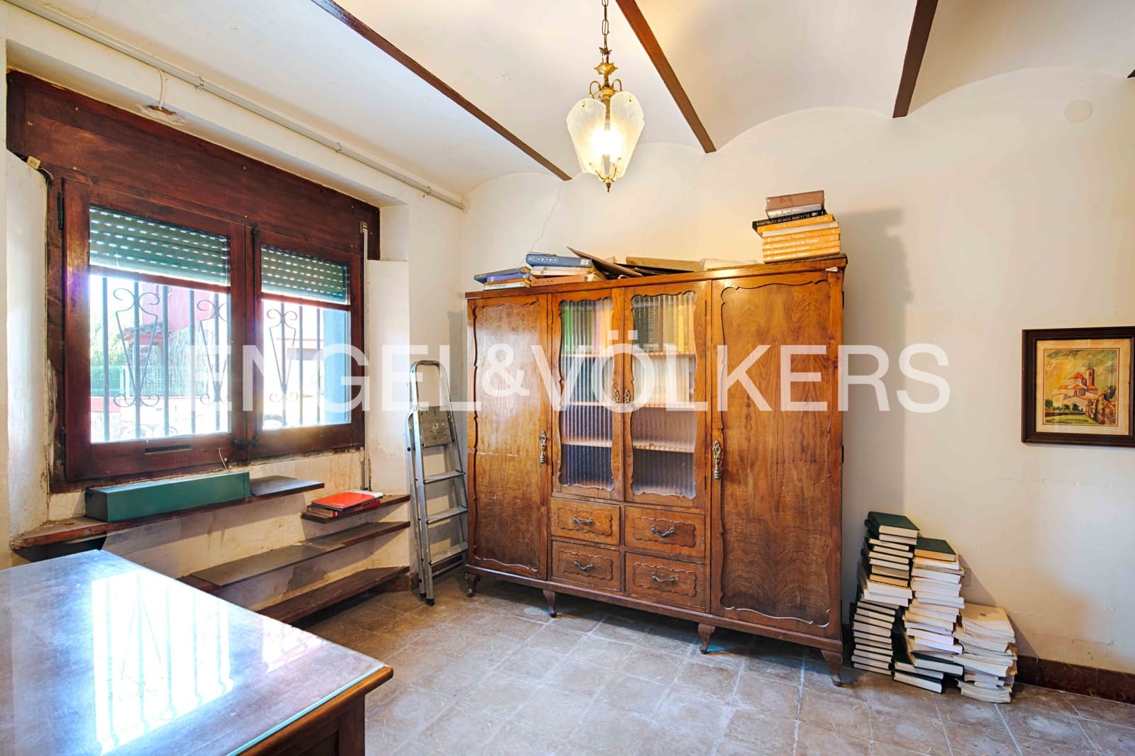 6 bedroom Townhouse for sale in Garriguella with garage - € 320,000 (Ref: 9869665)