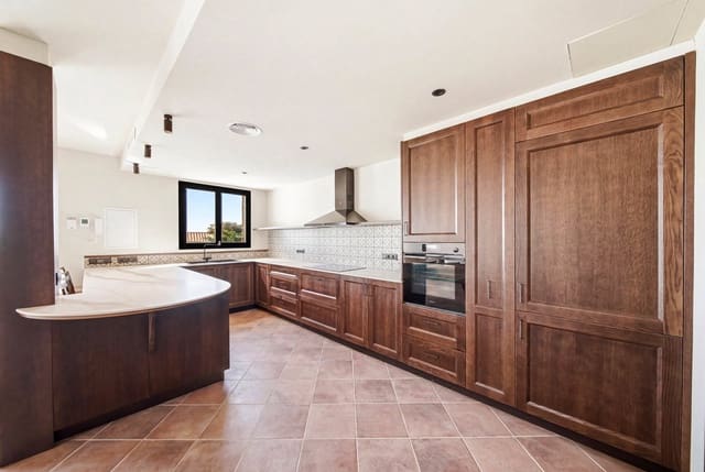 3 sovrum Radhus till salu i Cadaqués med pool - 1 450 000 € (Ref: 9872547)