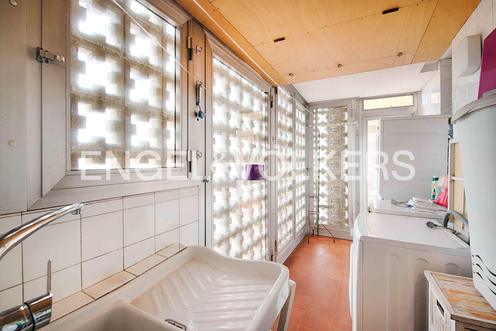 4 makuuhuone Huoneisto myytävänä paikassa Figueres mukana 
autotalli - 367 000 € (Ref: 9875394)
