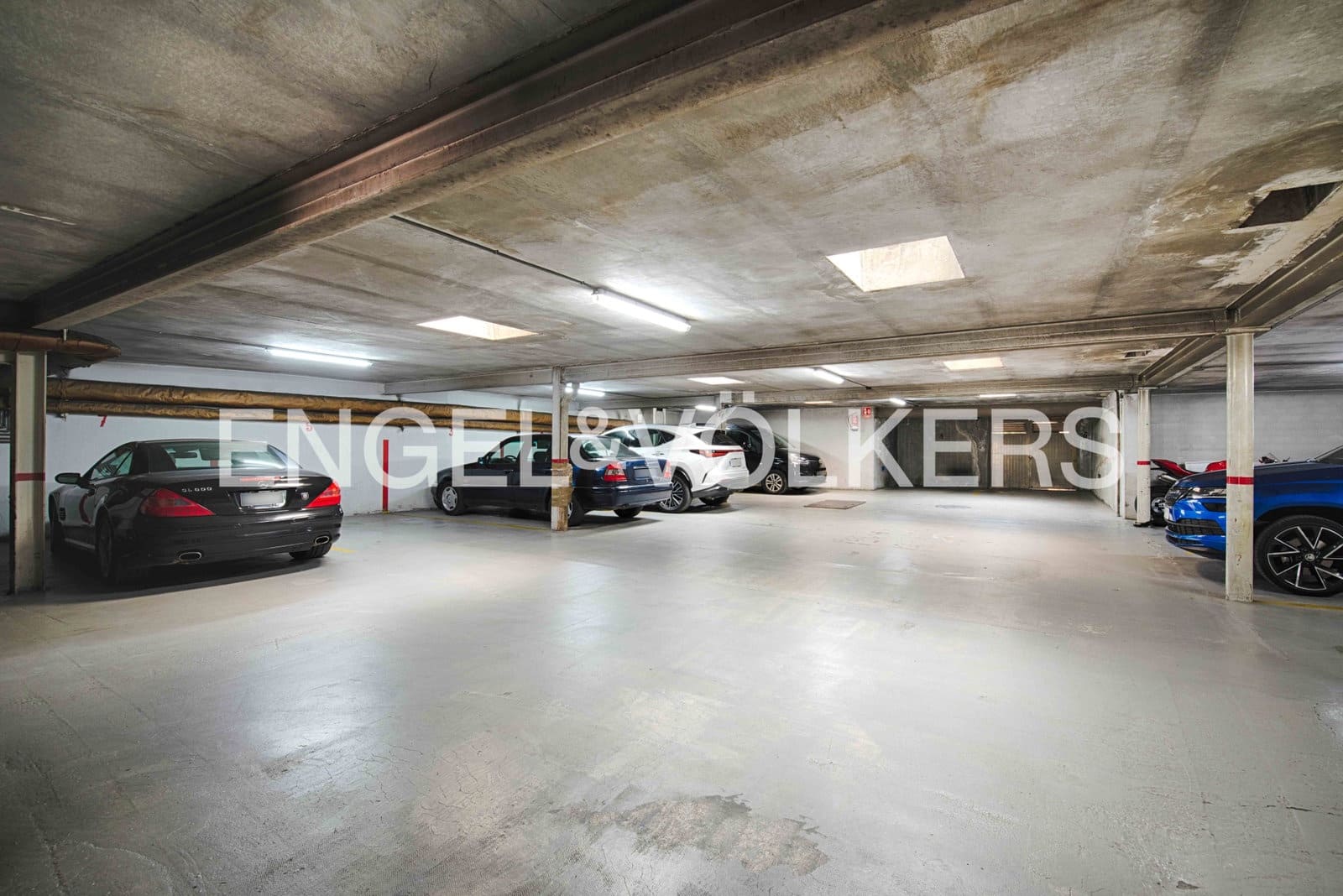 4 makuuhuone Huoneisto myytävänä paikassa Figueres mukana 
autotalli - 367 000 € (Ref: 9875394)