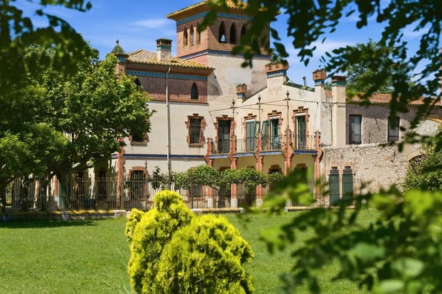 13 soveværelse Finca/Landehus til salg i Castelló d'Empúries med garage - € 4.100.100 (Ref: 9877696)