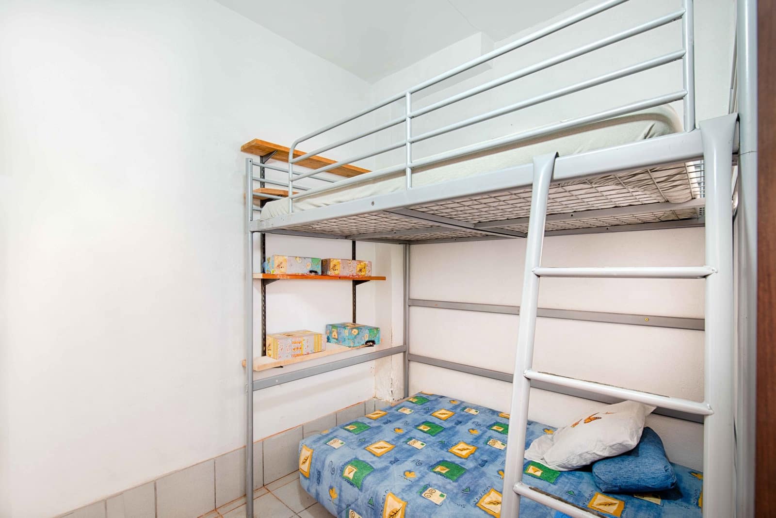 3 sovrum Radhus till salu i Empuriabrava med garage - 480 000 € (Ref: 9885298)