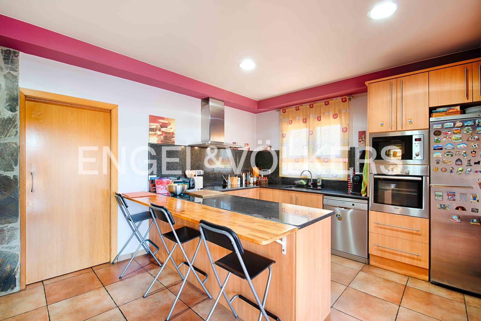 4 sovrum Villa till salu i Navata med pool garage - 850 000 € (Ref: 9889319)