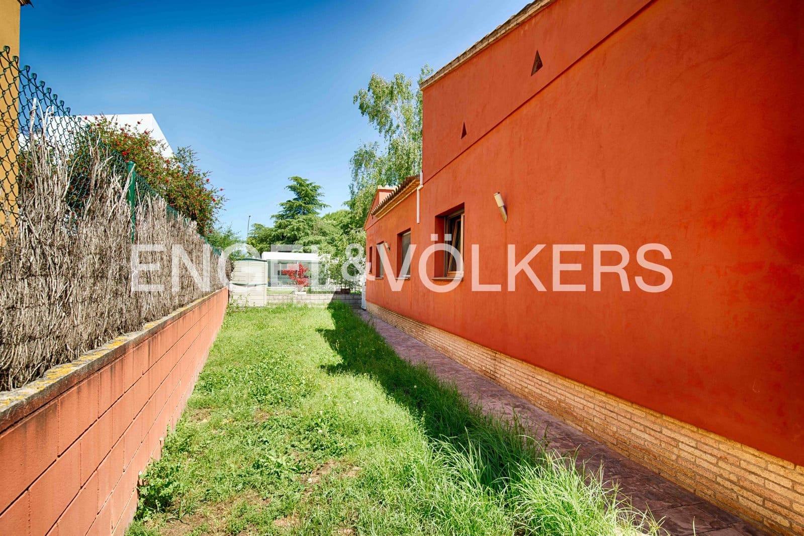4 sovrum Villa till salu i Navata med pool garage - 850 000 € (Ref: 9889319)