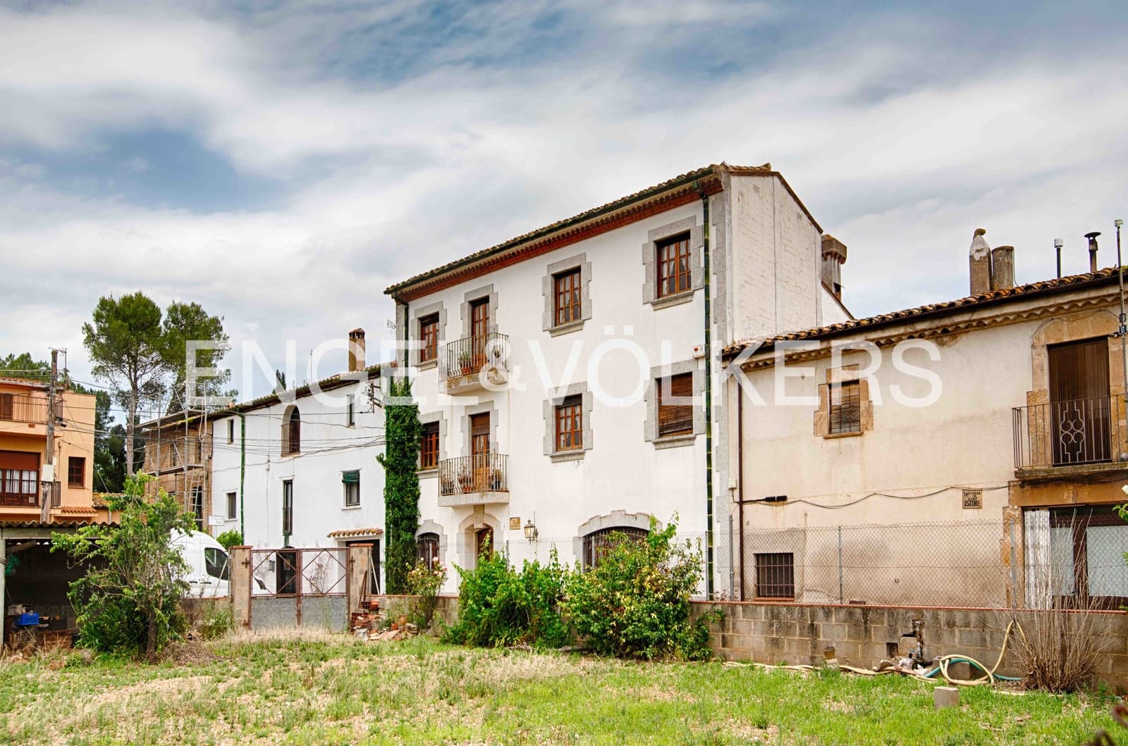 5 quarto Moradia em Banda para venda em Ordis com piscina garagem - 475 000 € (Ref: 9889374)