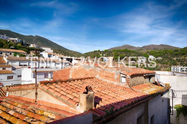 4 slaapkamer Rijtjeshuis te koop in Cadaqués met garage - € 1.250.000 (Ref: 9890977)