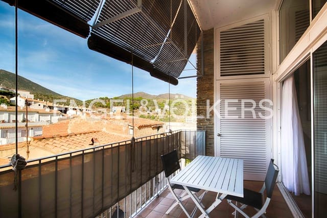 4 slaapkamer Rijtjeshuis te koop in Cadaqués met garage - € 1.095.000 (Ref: 9890977)