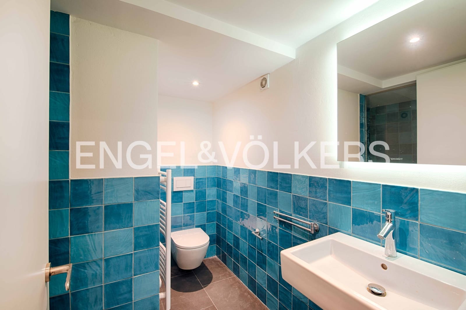 5 slaapkamer Villa te koop in Cadaques met garage - € 2.760.000 (Ref: 9891065)