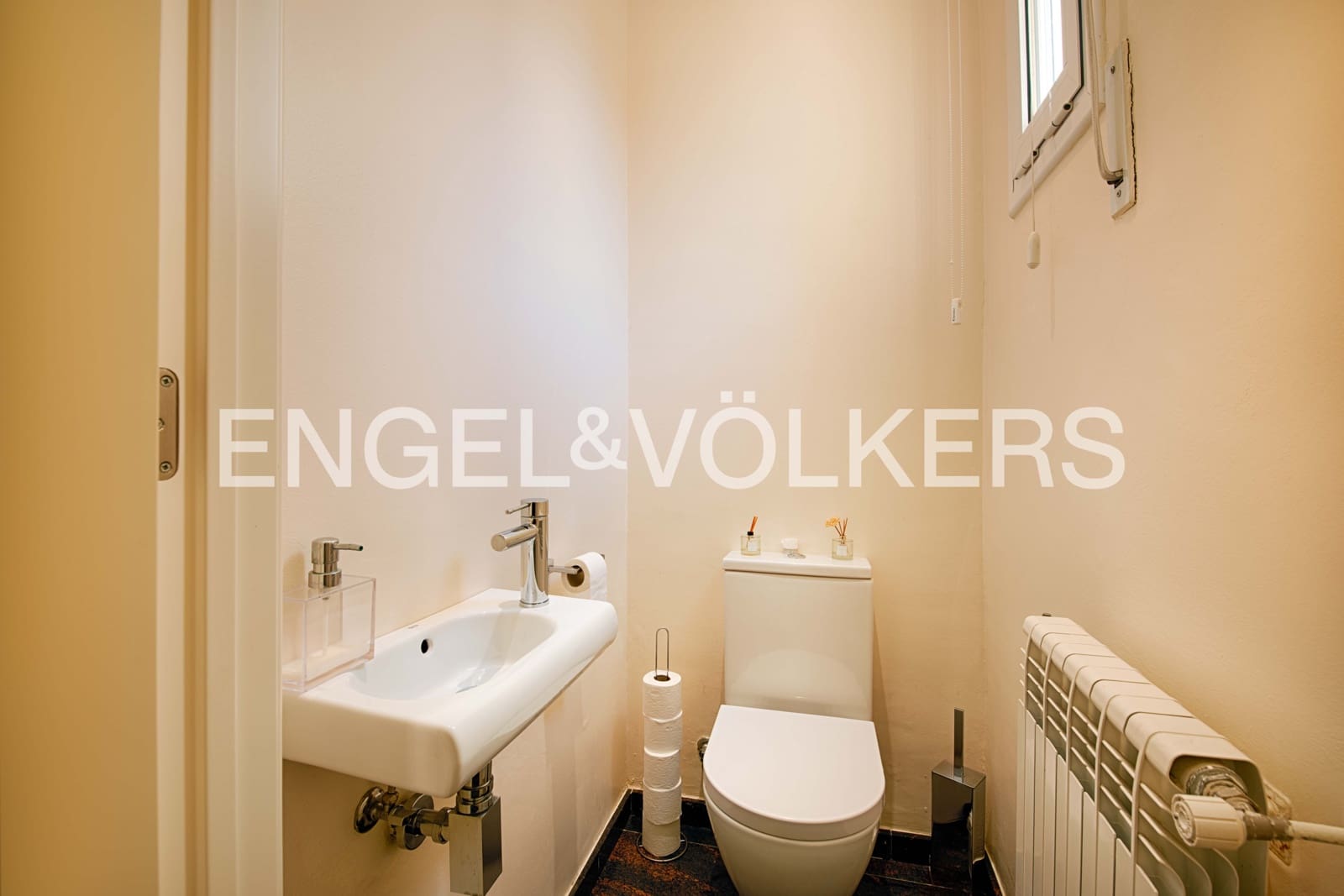 4 Zimmer Villa zu verkaufen in Pau mit Pool Garage - 990.000 € (Ref: 9891233)