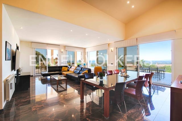 Chalet de 4 habitaciones en Pau en venta con piscina garaje - 990.000 € (Ref: 9891233)