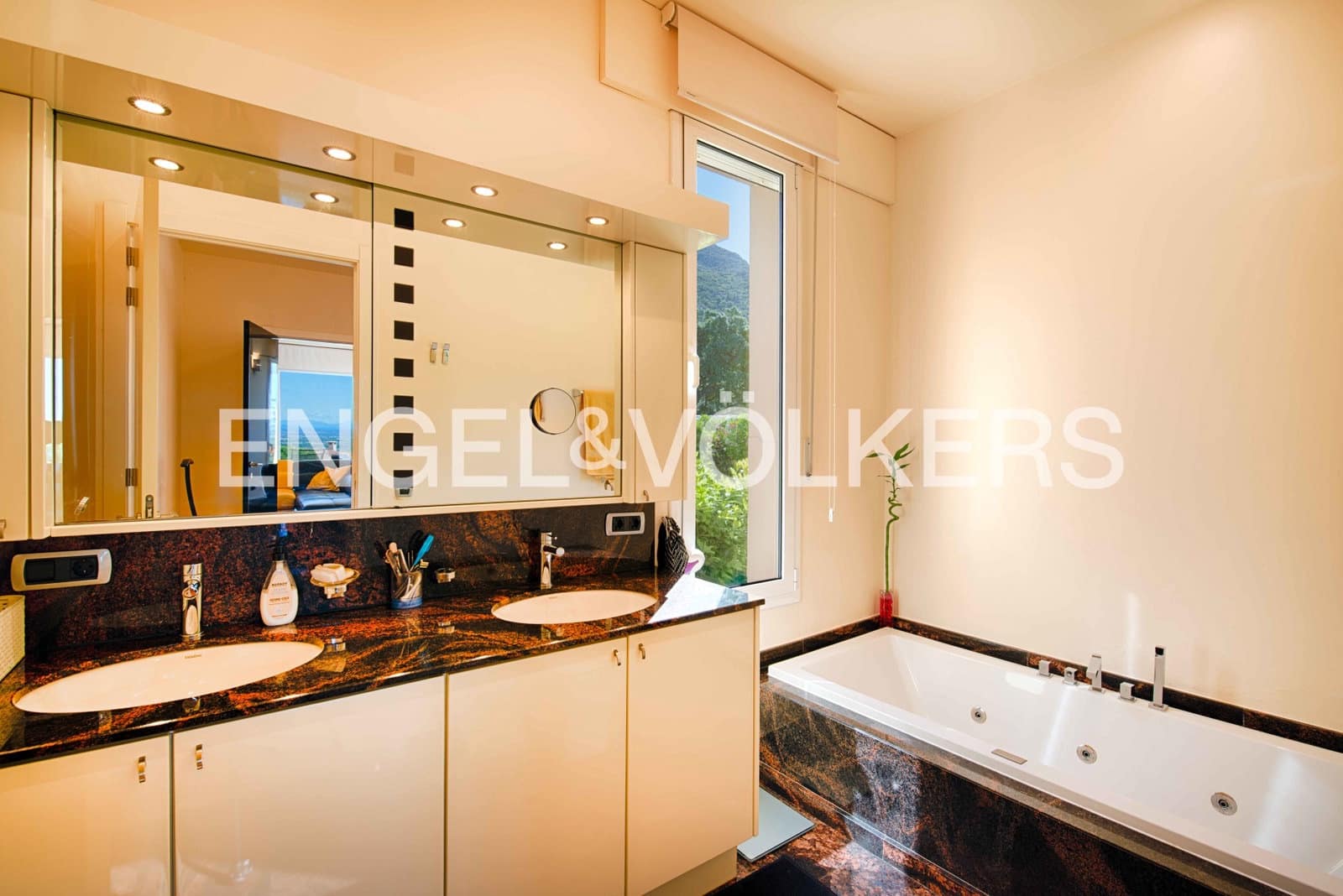 4 camera da letto Villa in vendita in Pau con piscina garage - 990.000 € (Rif: 9891233)