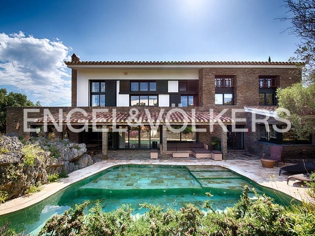 7 sypialnia Willa na sprzedaż w Cadaqués z basenem garażem - 2 750 000 € (Ref: 9891234)