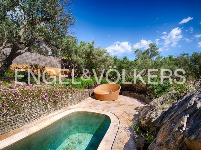 7 sypialnia Willa na sprzedaż w Cadaqués z basenem garażem - 2 750 000 € (Ref: 9891234)