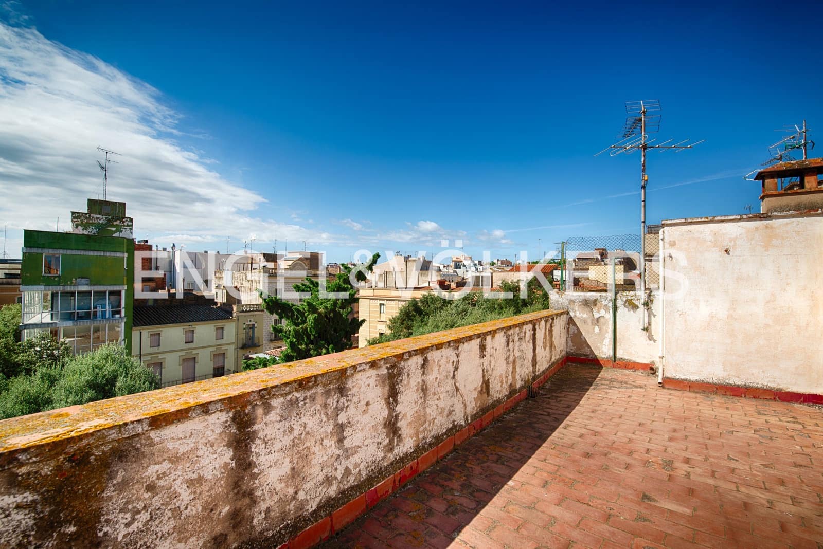 3 makuuhuone Rivitalo myytävänä paikassa Figueres - 180 000 € (Ref: 9895180)