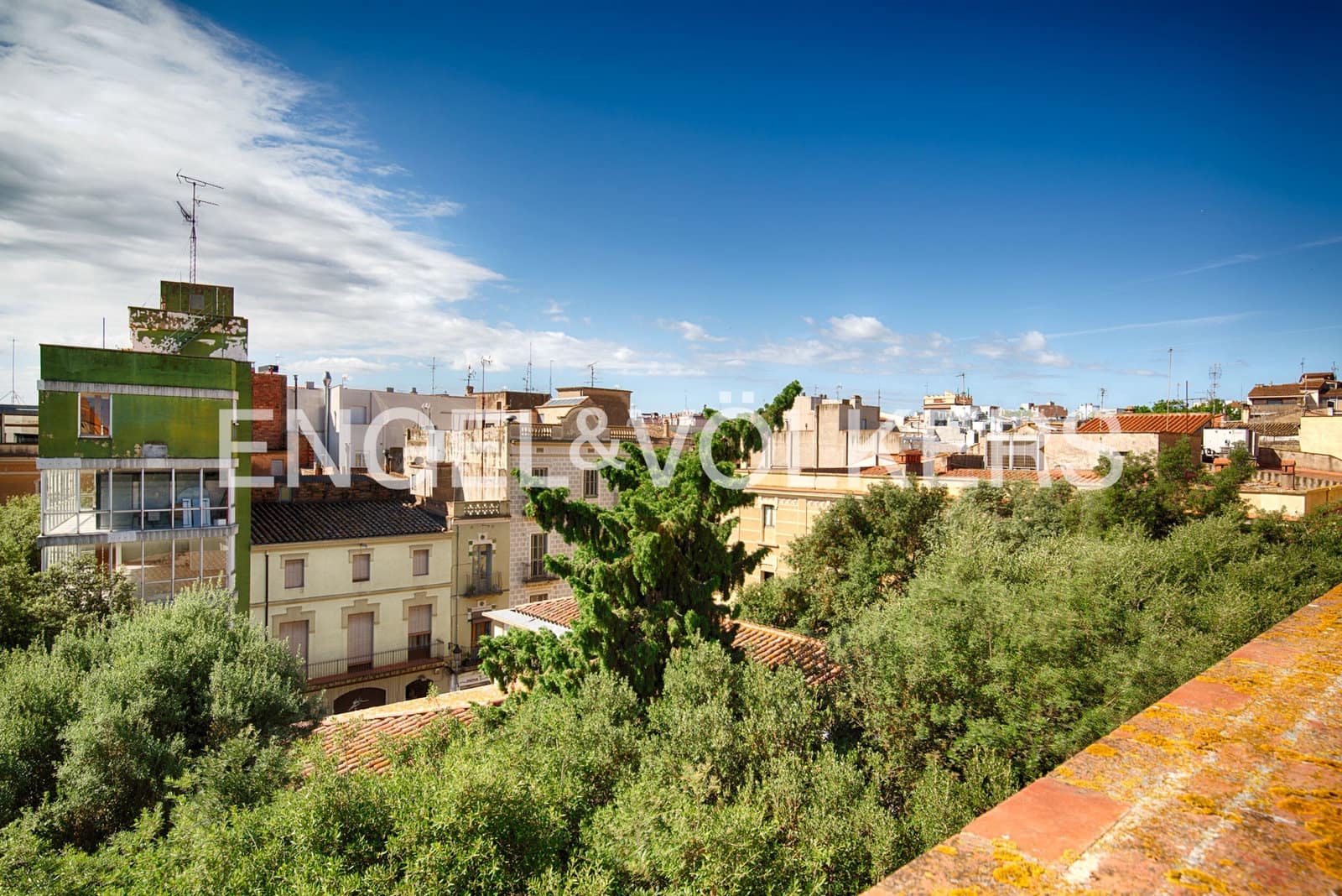3 makuuhuone Rivitalo myytävänä paikassa Figueres - 180 000 € (Ref: 9895180)