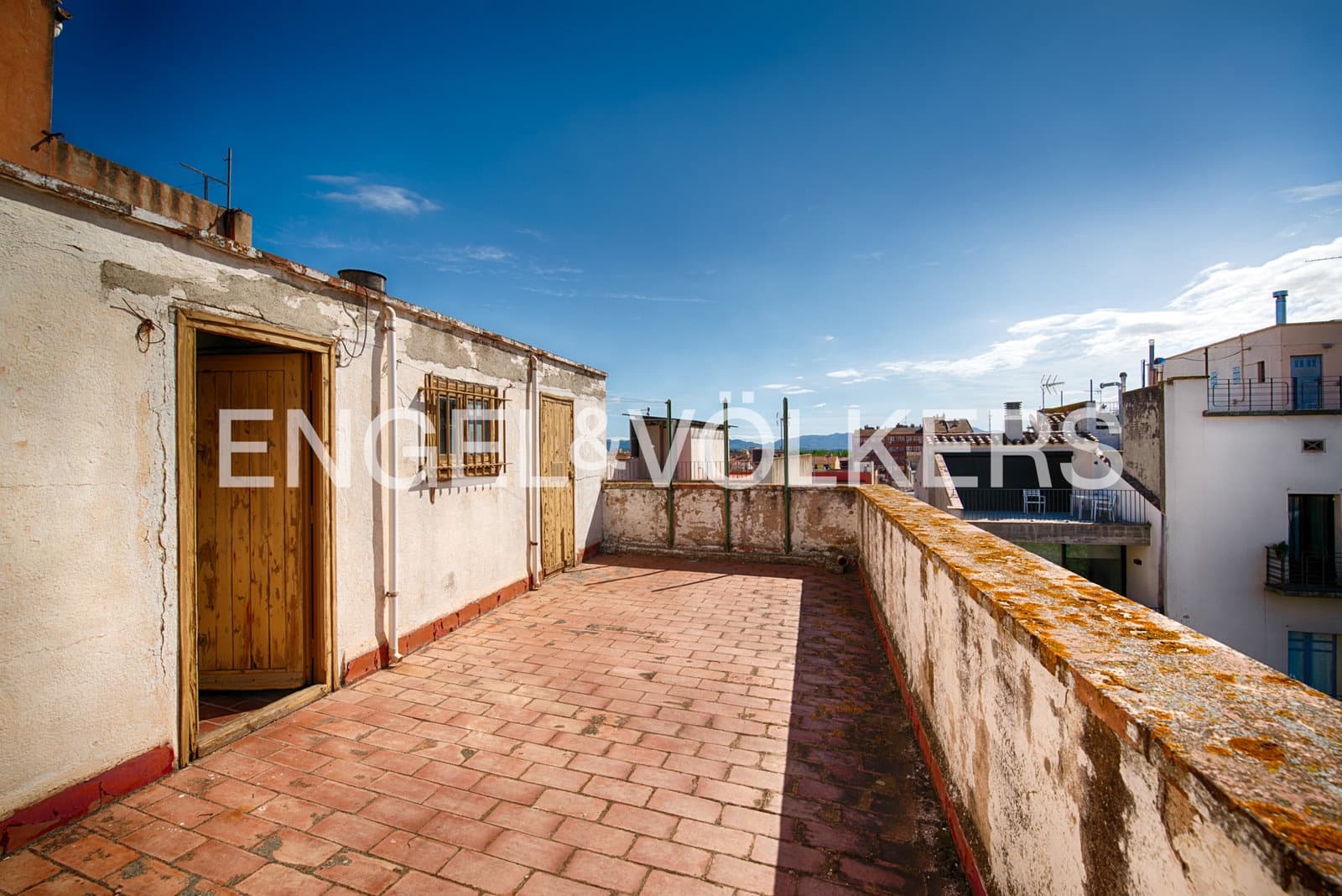 3 makuuhuone Rivitalo myytävänä paikassa Figueres - 180 000 € (Ref: 9895180)