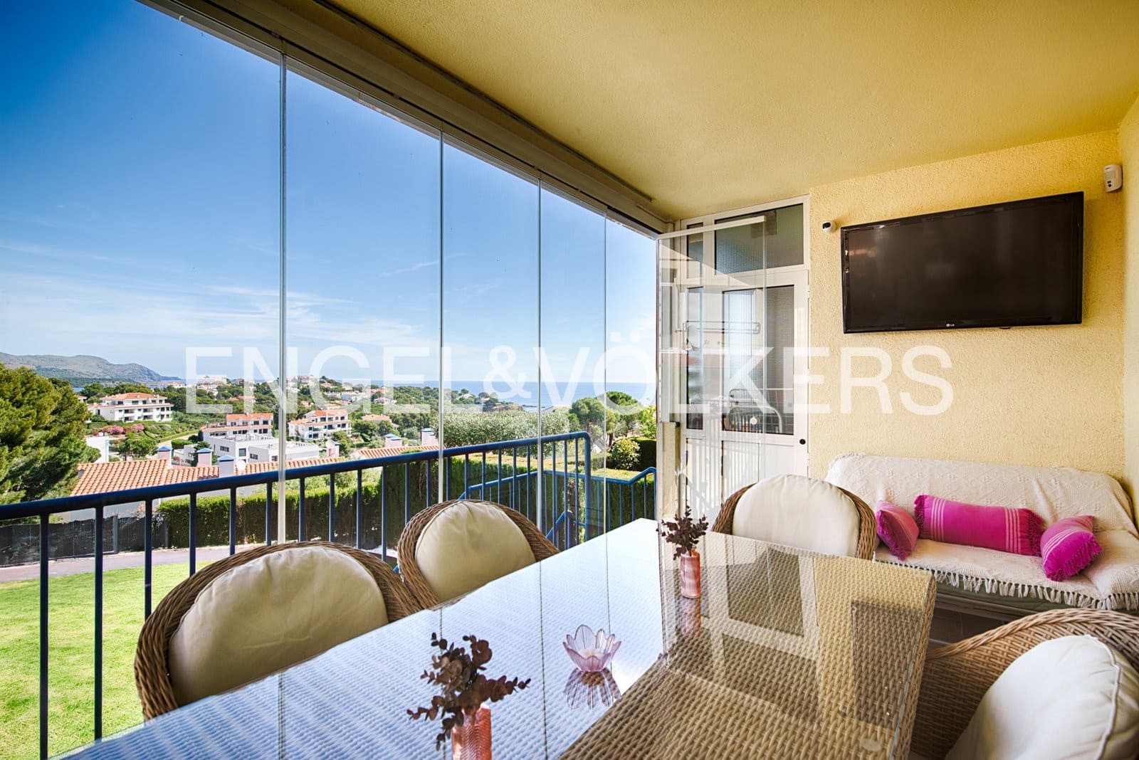 2 sypialnia Apartament na sprzedaż w Llanca z garażem - 400 000 € (Ref: 9902018)