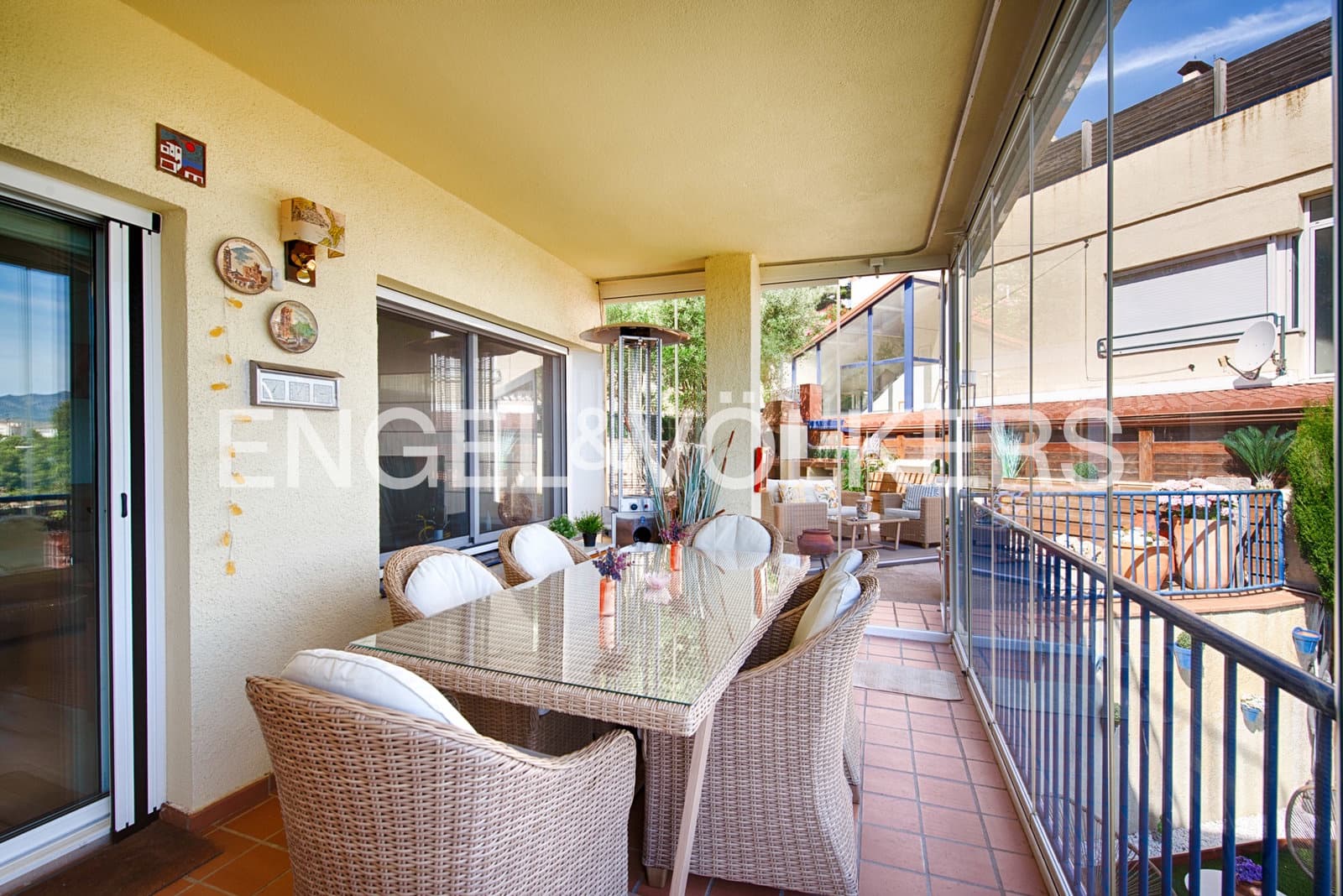 2 sypialnia Apartament na sprzedaż w Llanca z garażem - 400 000 € (Ref: 9902018)