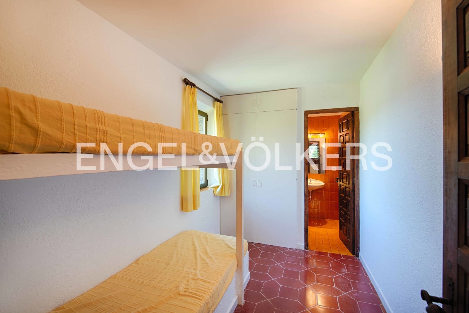 14 quarto Quinta/Casa Rural para venda em Cadaques com garagem - 9 000 000 € (Ref: 9902363)