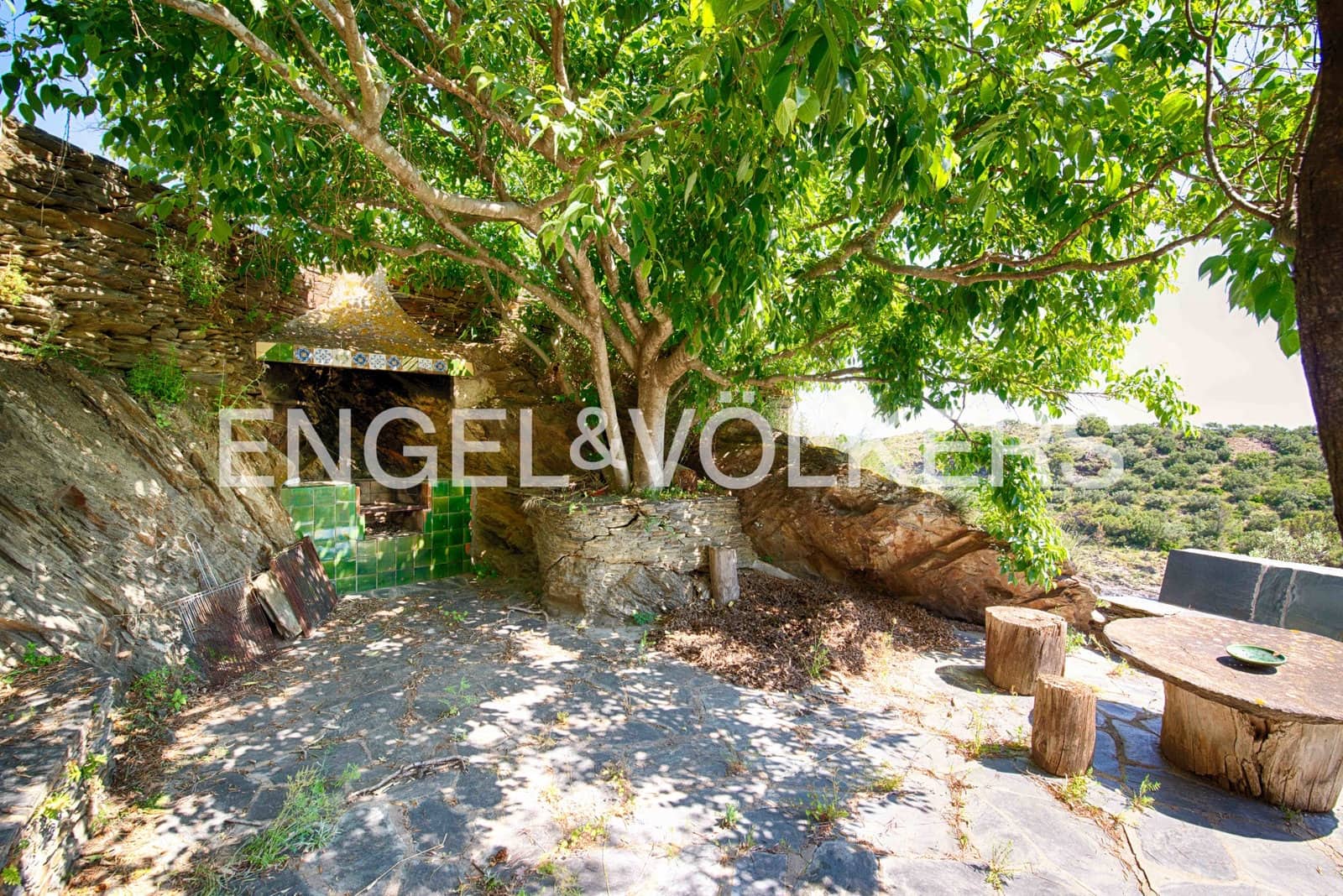 14 quarto Quinta/Casa Rural para venda em Cadaques com garagem - 9 000 000 € (Ref: 9902363)