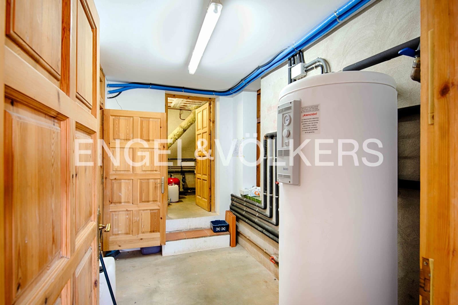 10 soveværelse Finca/Landehus til salg i Rabos med garage - € 830.000 (Ref: 9905274)