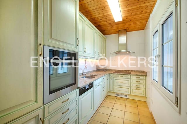 Finca/Casa Rural de 10 habitaciones en Rabós en venta con garaje - 830.000 € (Ref: 9905274)