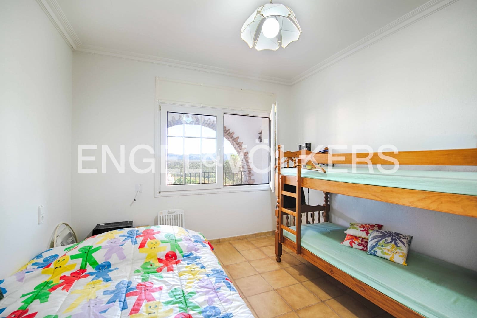 10 soveværelse Finca/Landehus til salg i Rabos med garage - € 830.000 (Ref: 9905274)