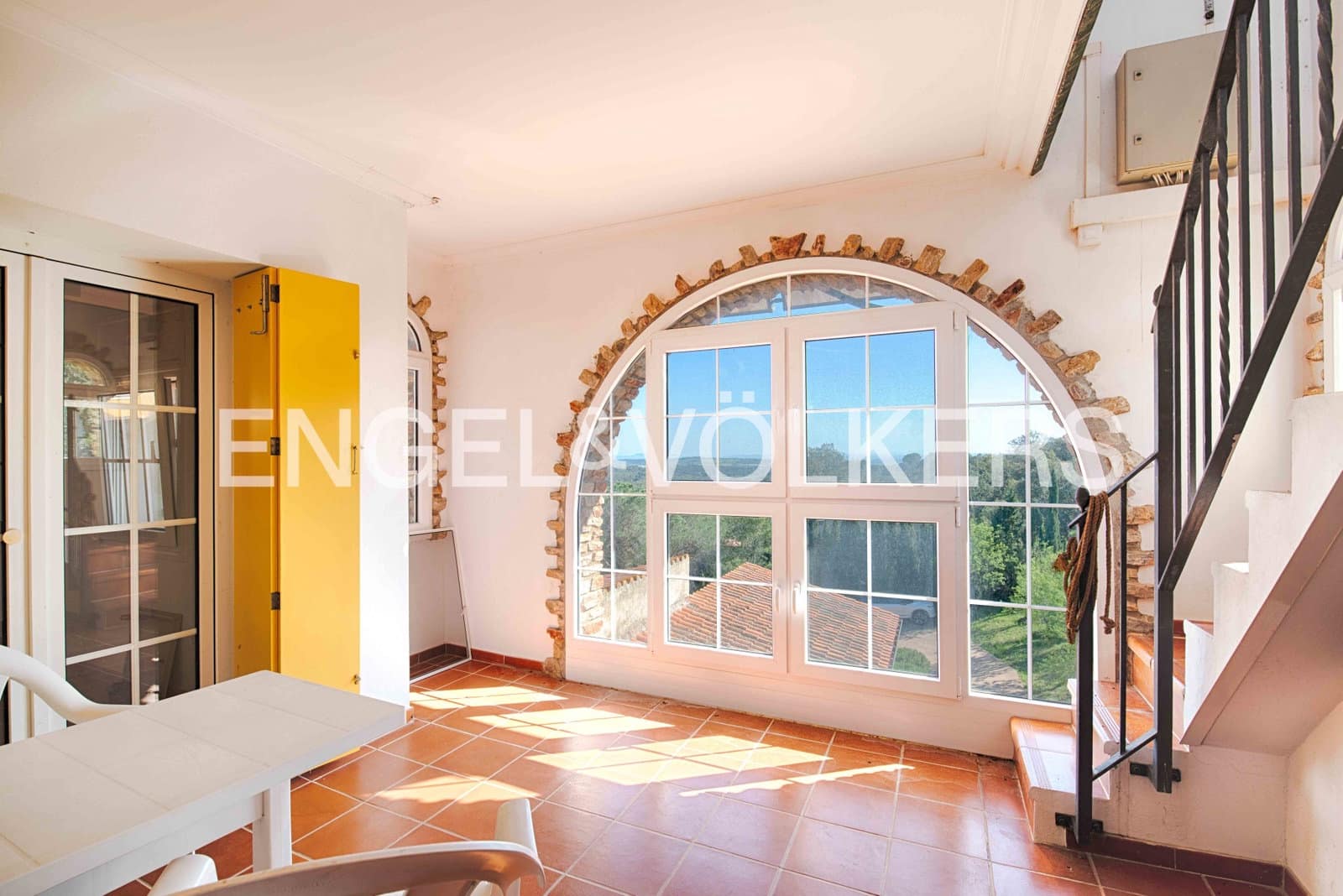 10 soveværelse Finca/Landehus til salg i Rabos med garage - € 830.000 (Ref: 9905274)