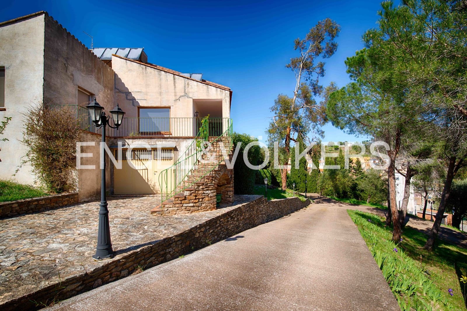 10 soveværelse Finca/Landehus til salg i Rabos med garage - € 830.000 (Ref: 9905274)