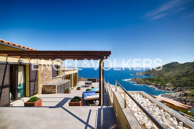 Chalet de 4 habitaciones en El Port de la Selva en venta con piscina garaje - 1.200.000 € (Ref: 9908964)
