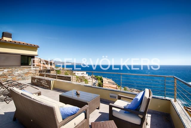 Chalet de 4 habitaciones en El Port de la Selva en venta con piscina garaje - 1.200.000 € (Ref: 9908964)